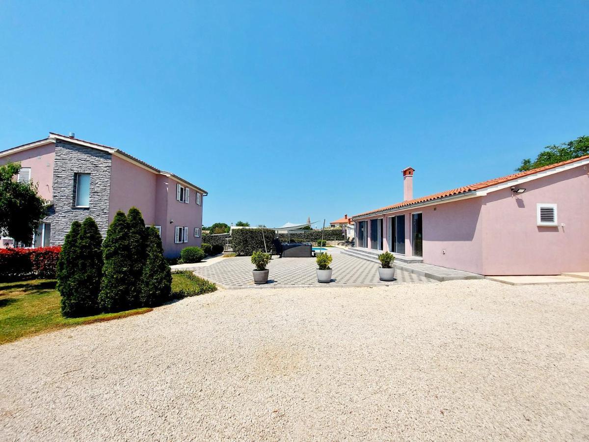 Villa Mattea Galižana المظهر الخارجي الصورة