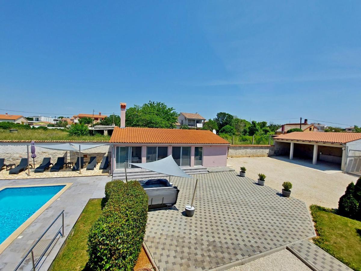 Villa Mattea Galižana المظهر الخارجي الصورة
